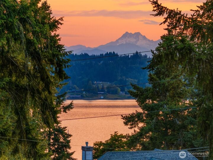 Property Photo:  17008  Peterson Way NE  WA 98370 