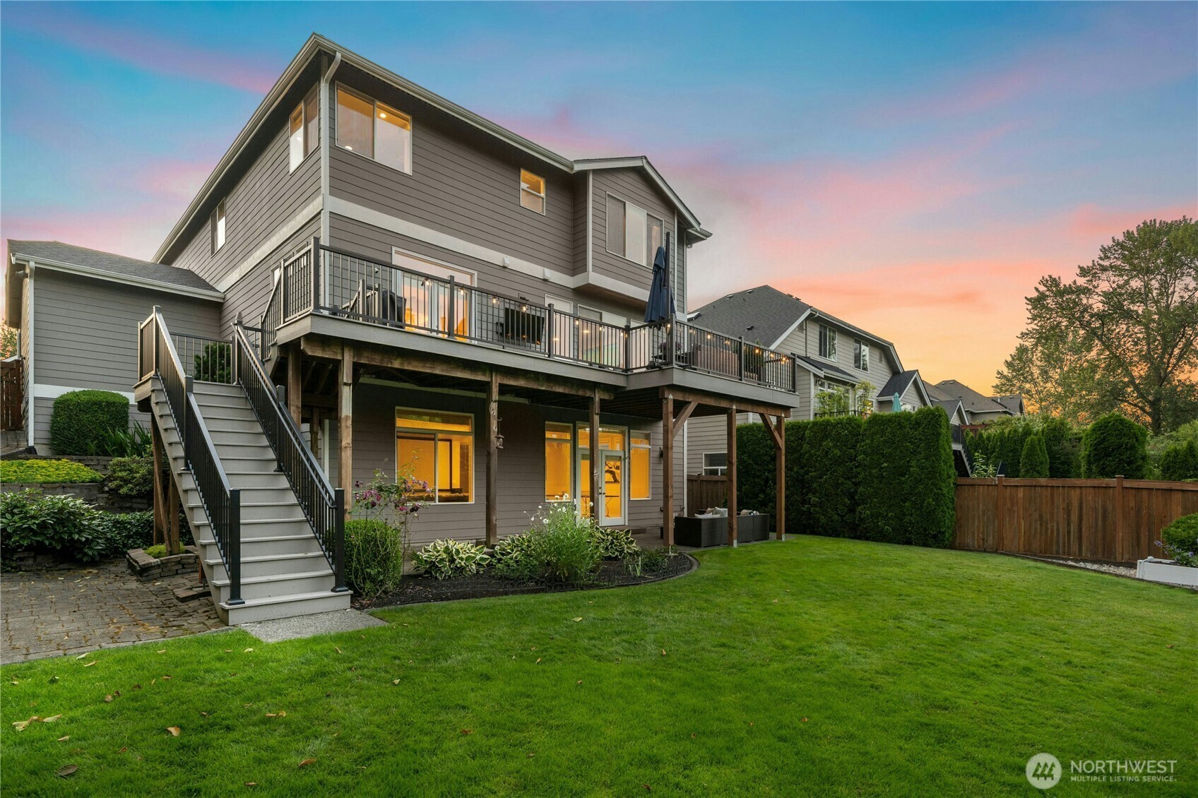 Property Photo:  2848  278th Avenue SE  WA 98075 