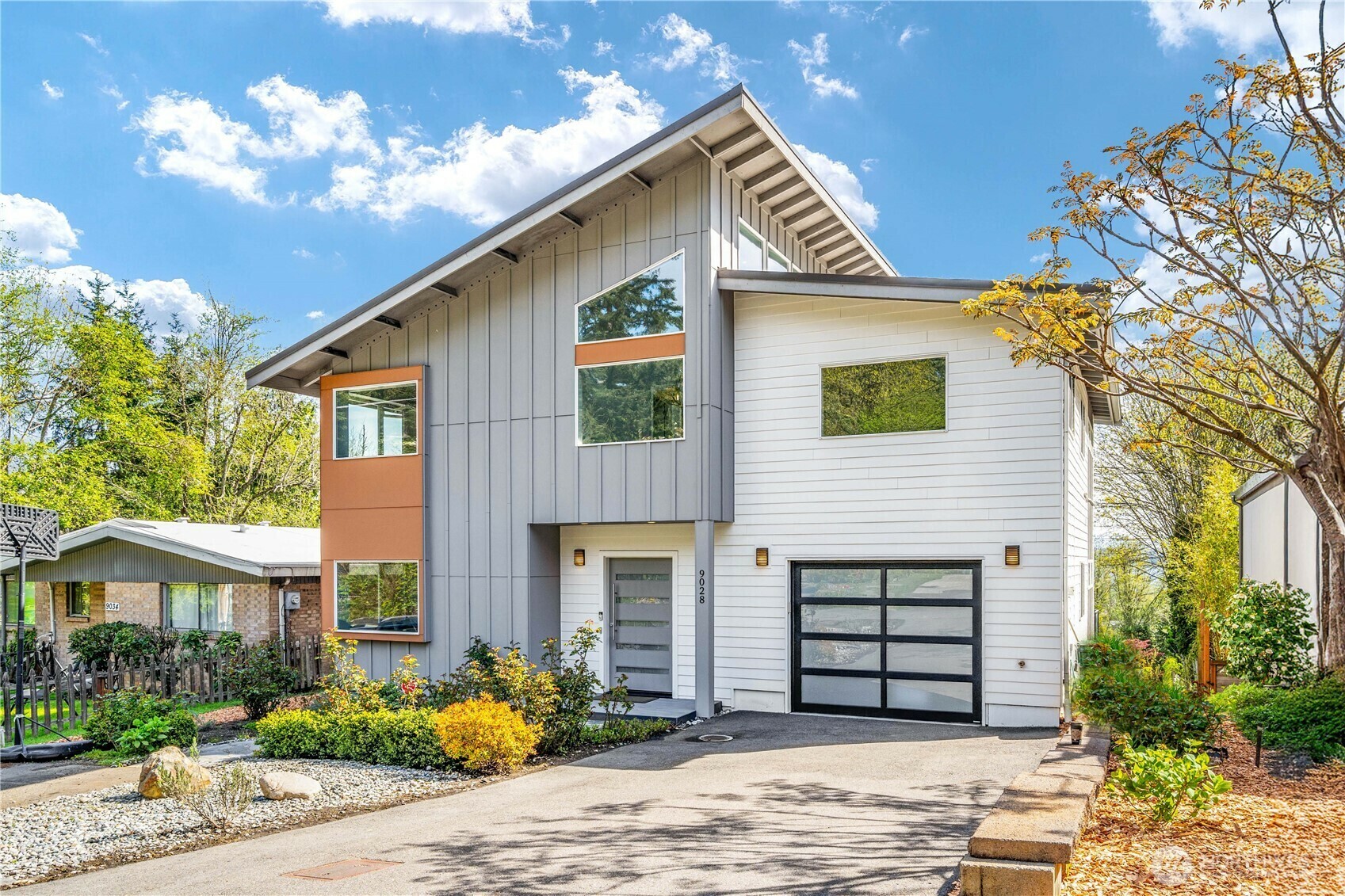 Property Photo: 9028 45th Ave NE WA 98115