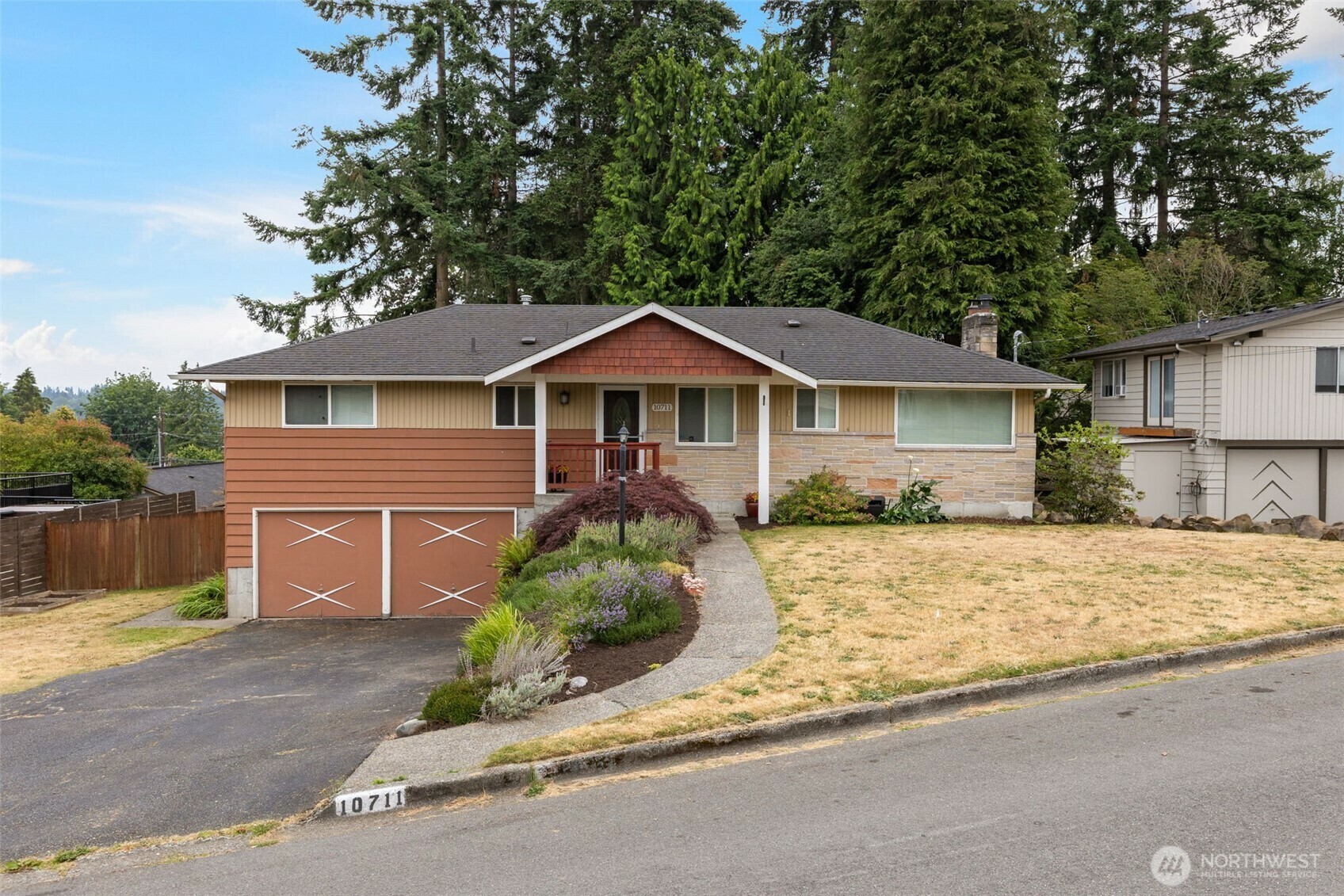 Property Photo: 10711 NE 194th Street WA 98011