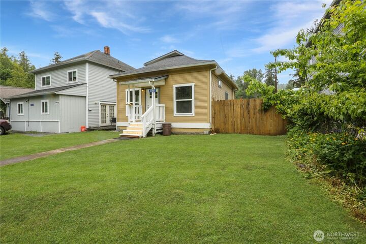 Property Photo: 45885 Division Street WA 98237