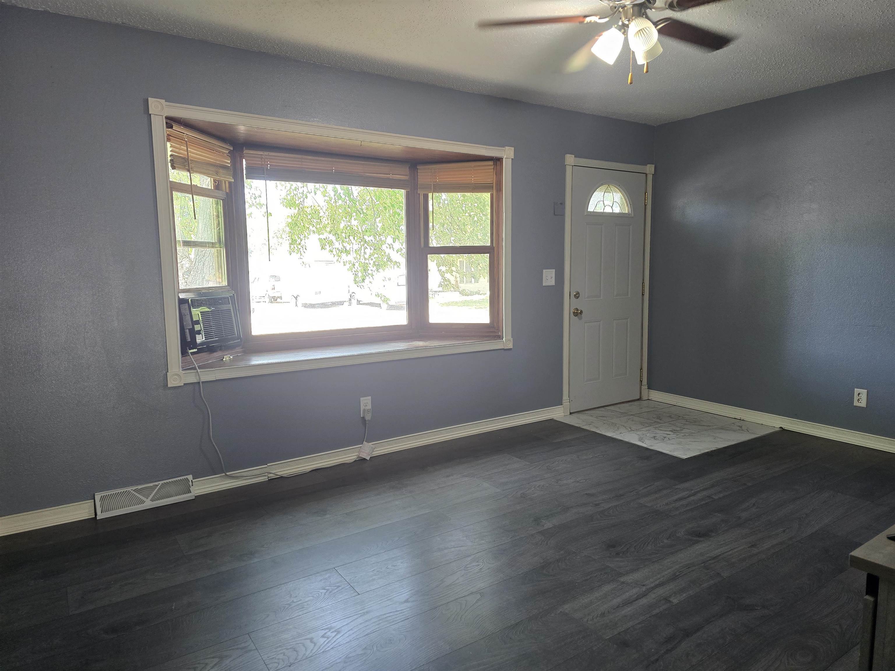 Property Photo: 1822 9th Avenue IL 61008