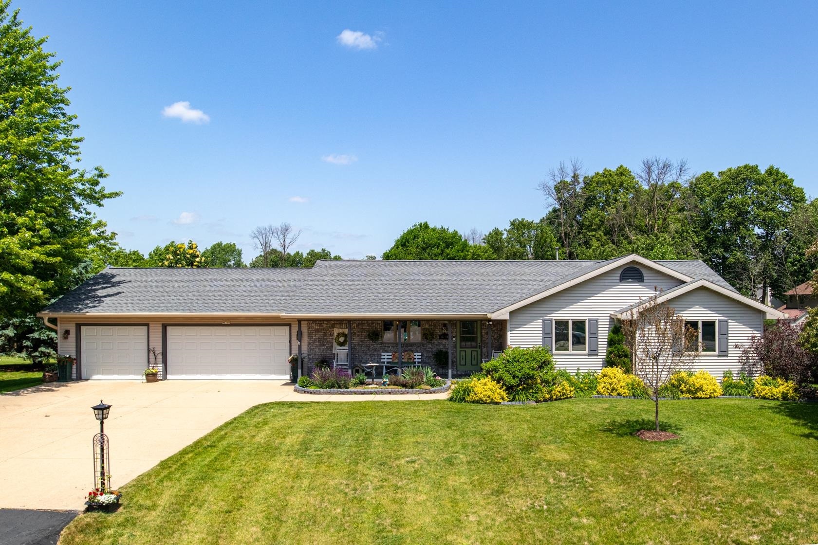 W6710 Greenridge Drive  Greenville WI 54942 photo