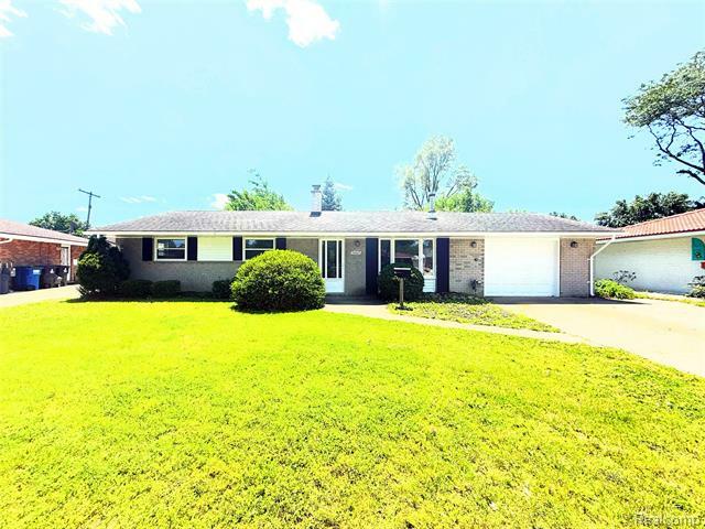 Property Photo: 35667 Fairchild Street MI 48186