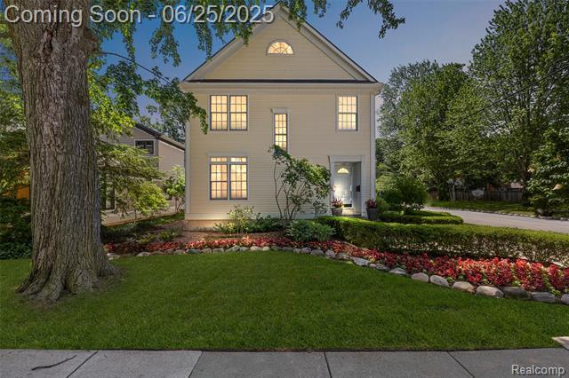 616 Bird Avenue  Birmingham MI 48009 photo