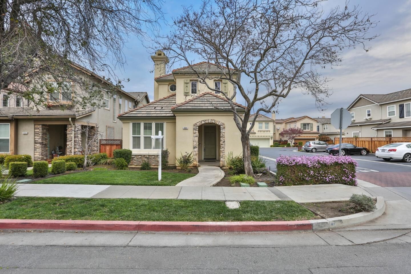 Property Photo: 1051 West Iowa Avenue CA 94086