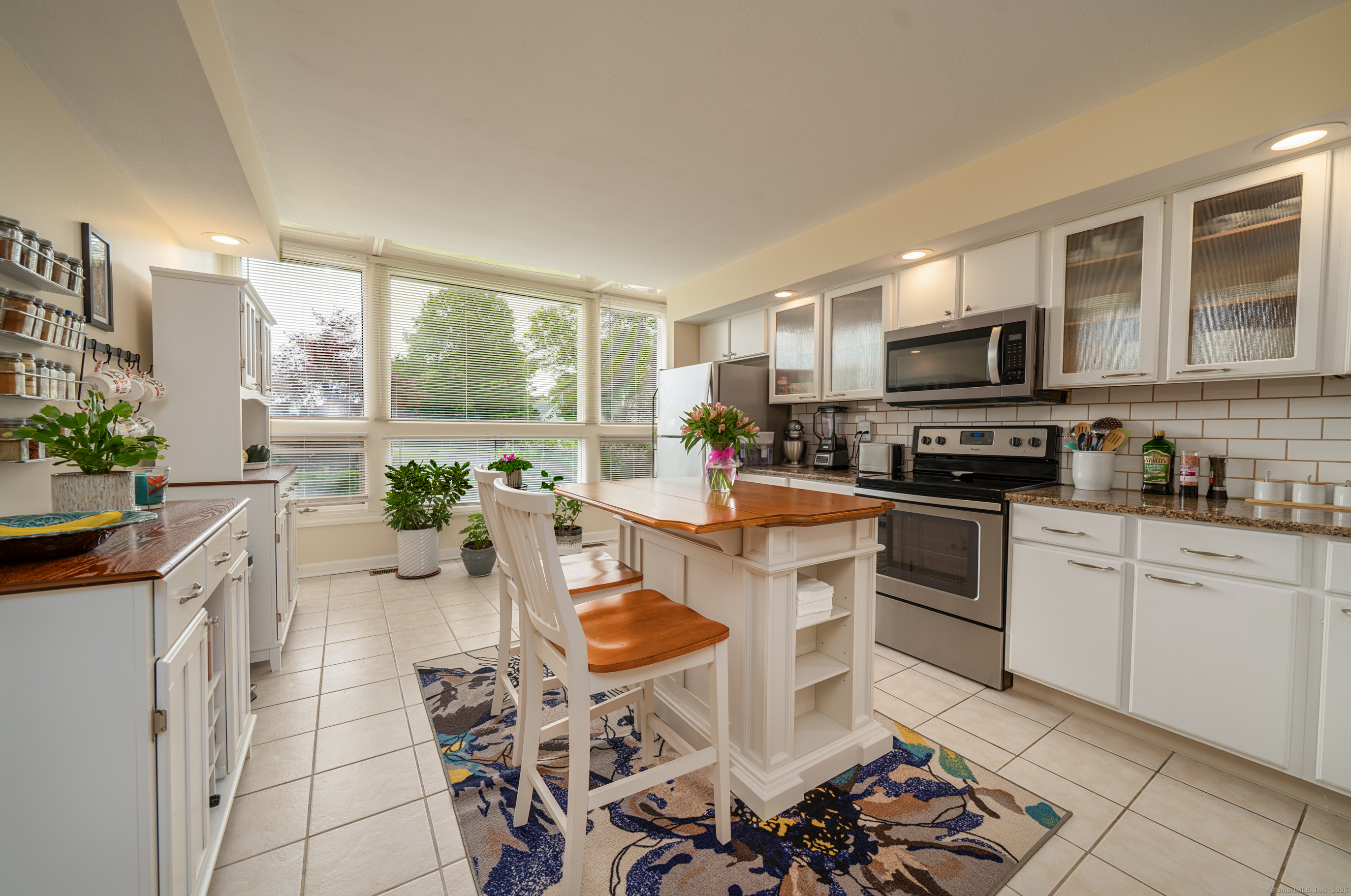 Property Photo:  170 Turtle Bay Drive 170  CT 06405 