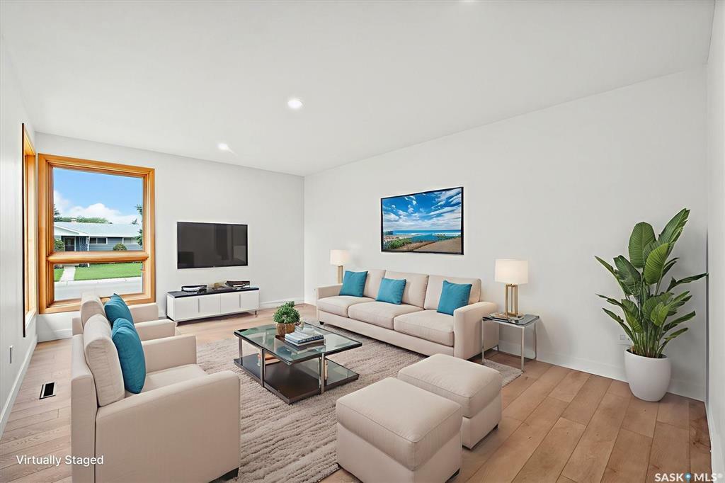 Property Photo: 62 Britnell Crescent SK S7H 3X8