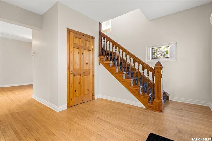 Property Photo:  2220 Lorne Street  SK S4P 2M7 