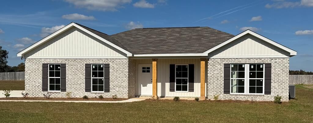 Property Photo:  668 Battles Rd  AL 36301 