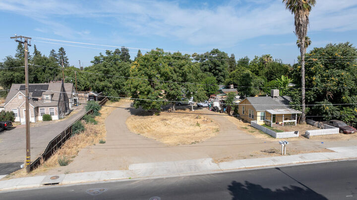 293 N Villa Street  Porterville CA 93257 photo