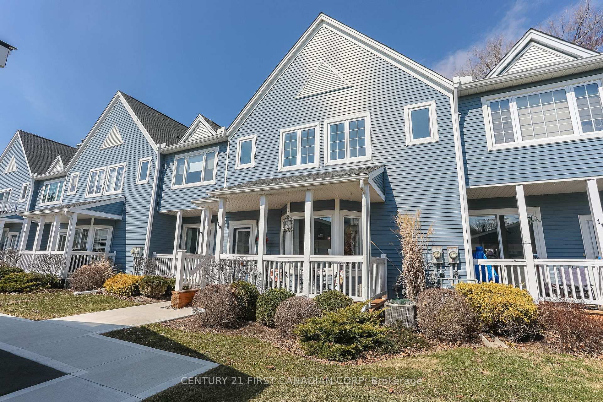 Photo de la propriété: 374 Front Street 10 ON N5L 1E9