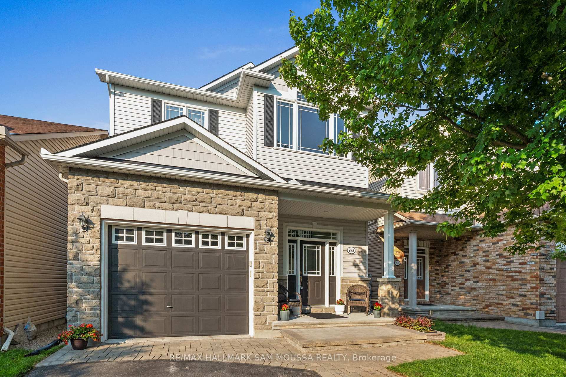 295 Harthill Way  Barrhaven ON K2J 0P3 photo