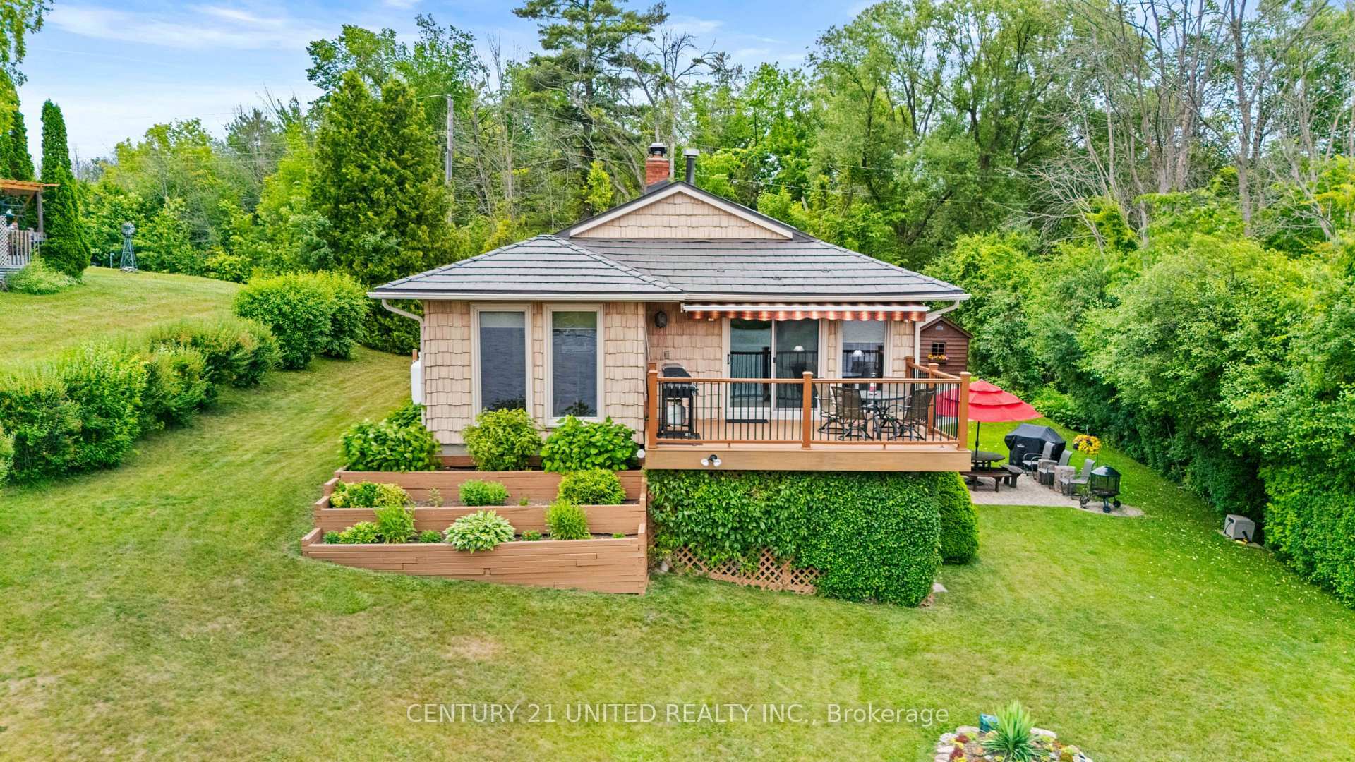 Property Photo: 210 Thompson Road ON K9J 6X8