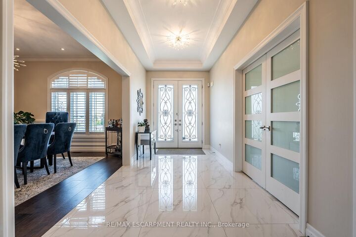 Property Photo: 10 Harper Boulevard ON N3T 0E1