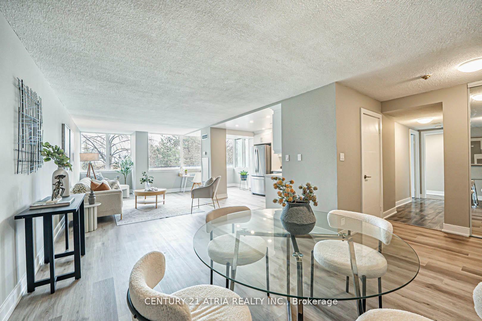 Photo de la propriété: 350 Webb Drive 206 ON L5B 3N6