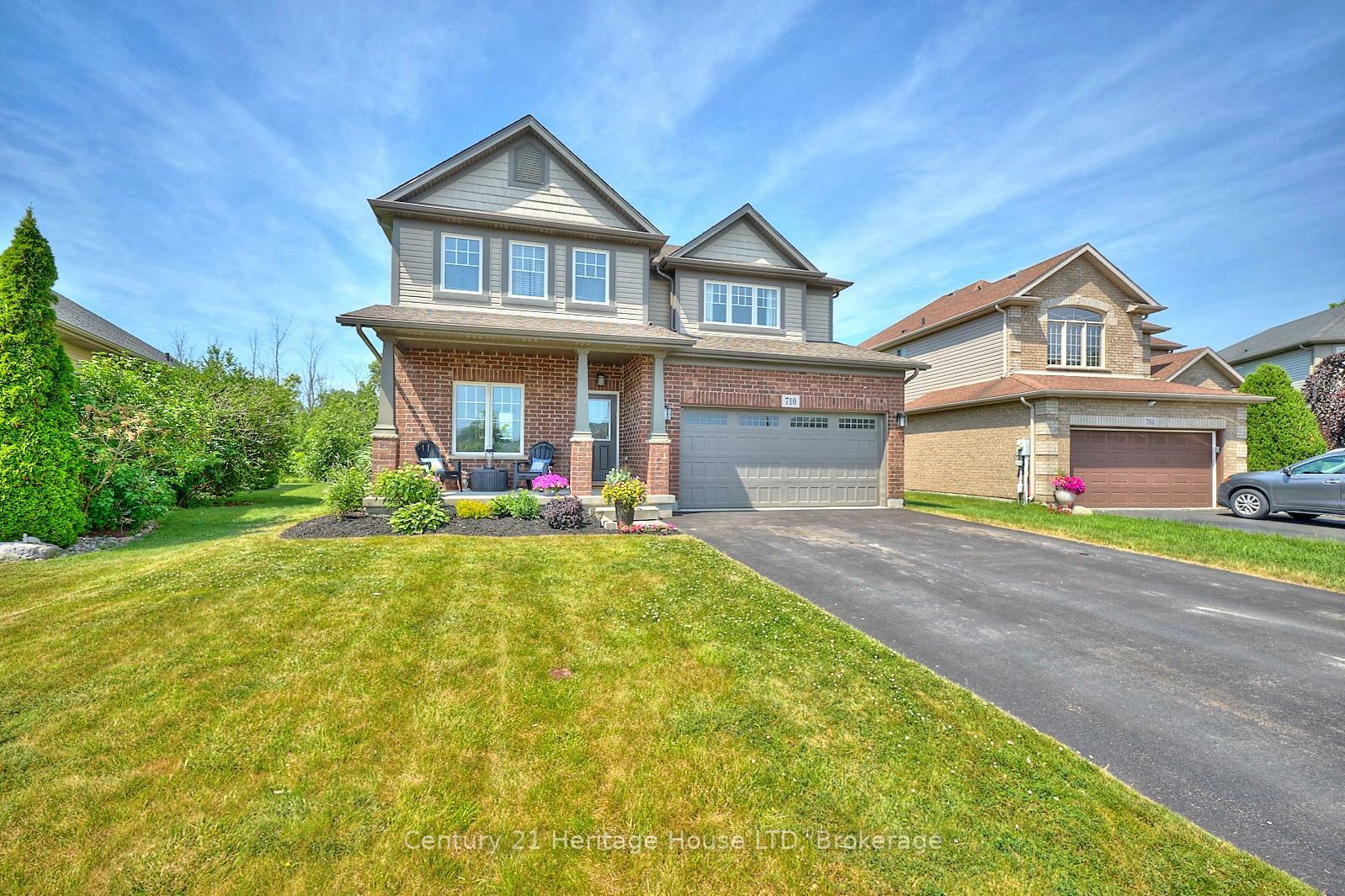 Photo de la propriété: 710 Brian Street ON L2A 6W2