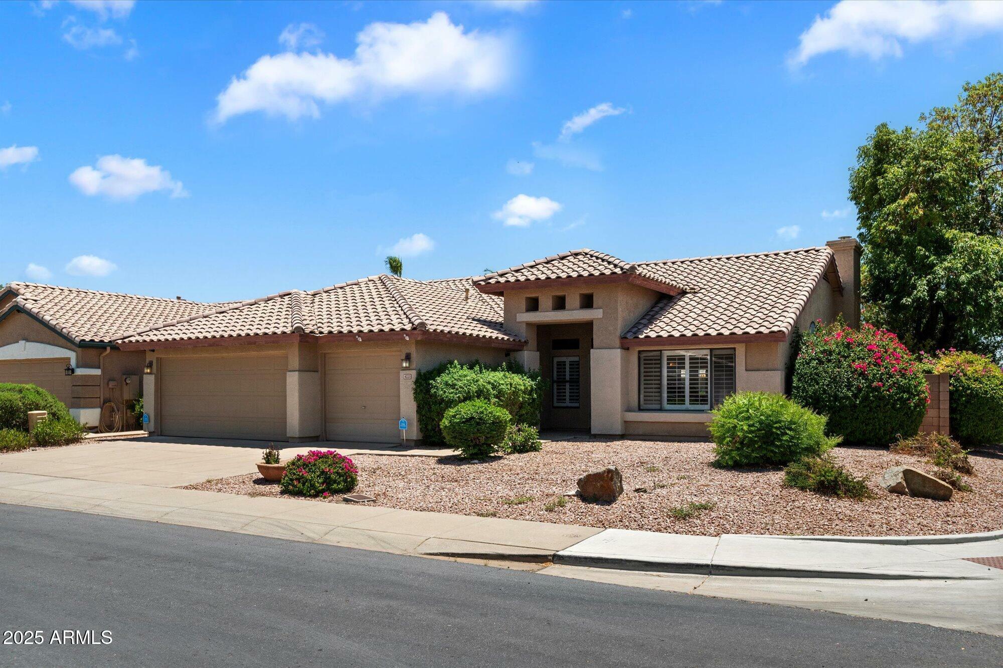 Property Photo: 4223 E Danbury Road AZ 85032