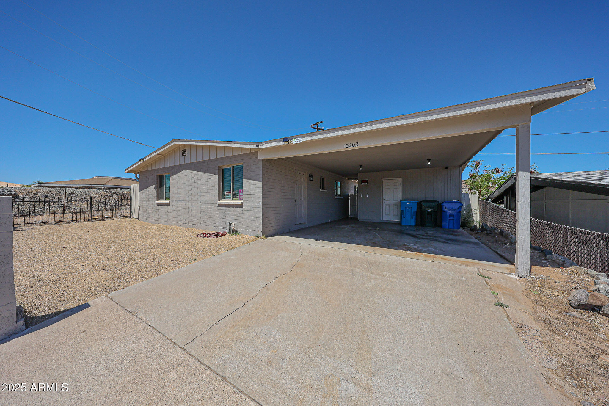 Property Photo: 10202 N 15th Avenue N 2 AZ 85021