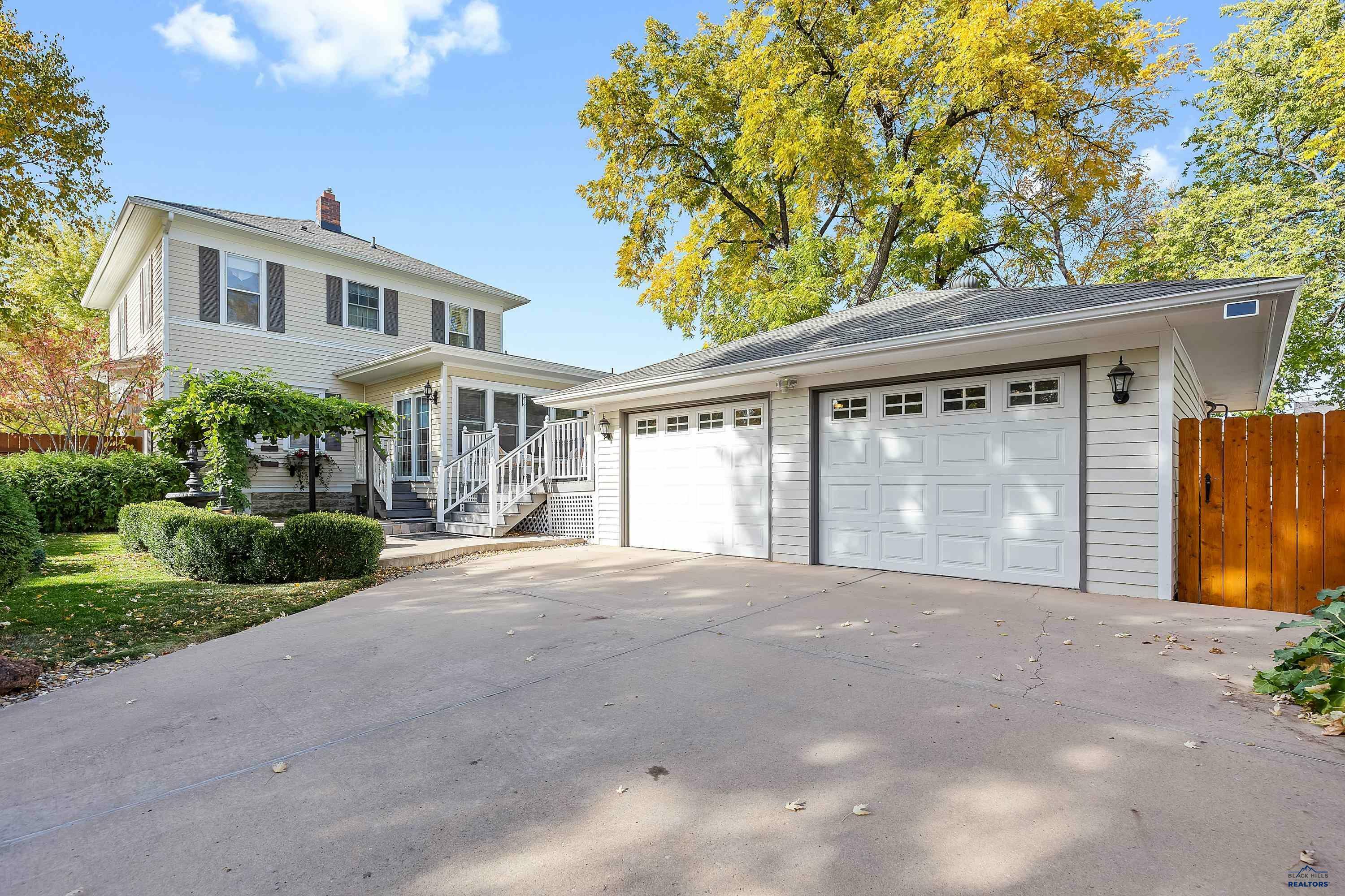 Property Photo: 1120 West Blvd SD 57701
