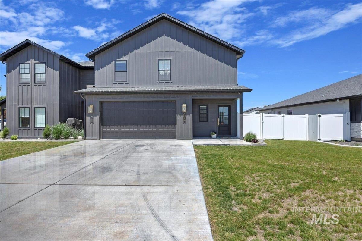Property Photo:  702 Lake St.  ID 83301 