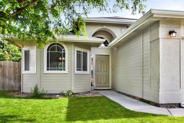 3719 E Sandyford Ave  Nampa ID 83686 photo