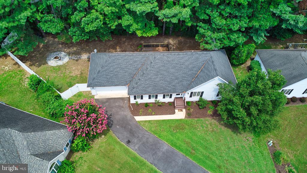 Property Photo: 700 E Upland Court MD 21801