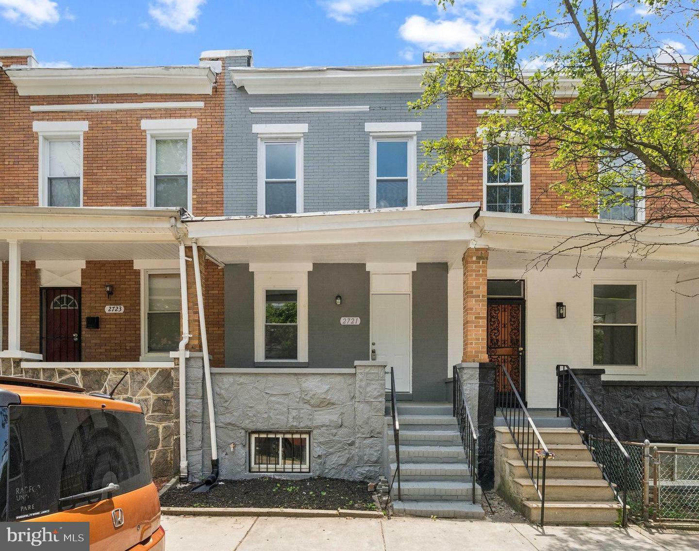 Property Photo: 2721 E Chase Street MD 21213