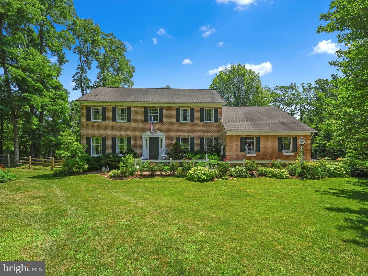 Property Photo: 9 Deerfield Road PA 17603