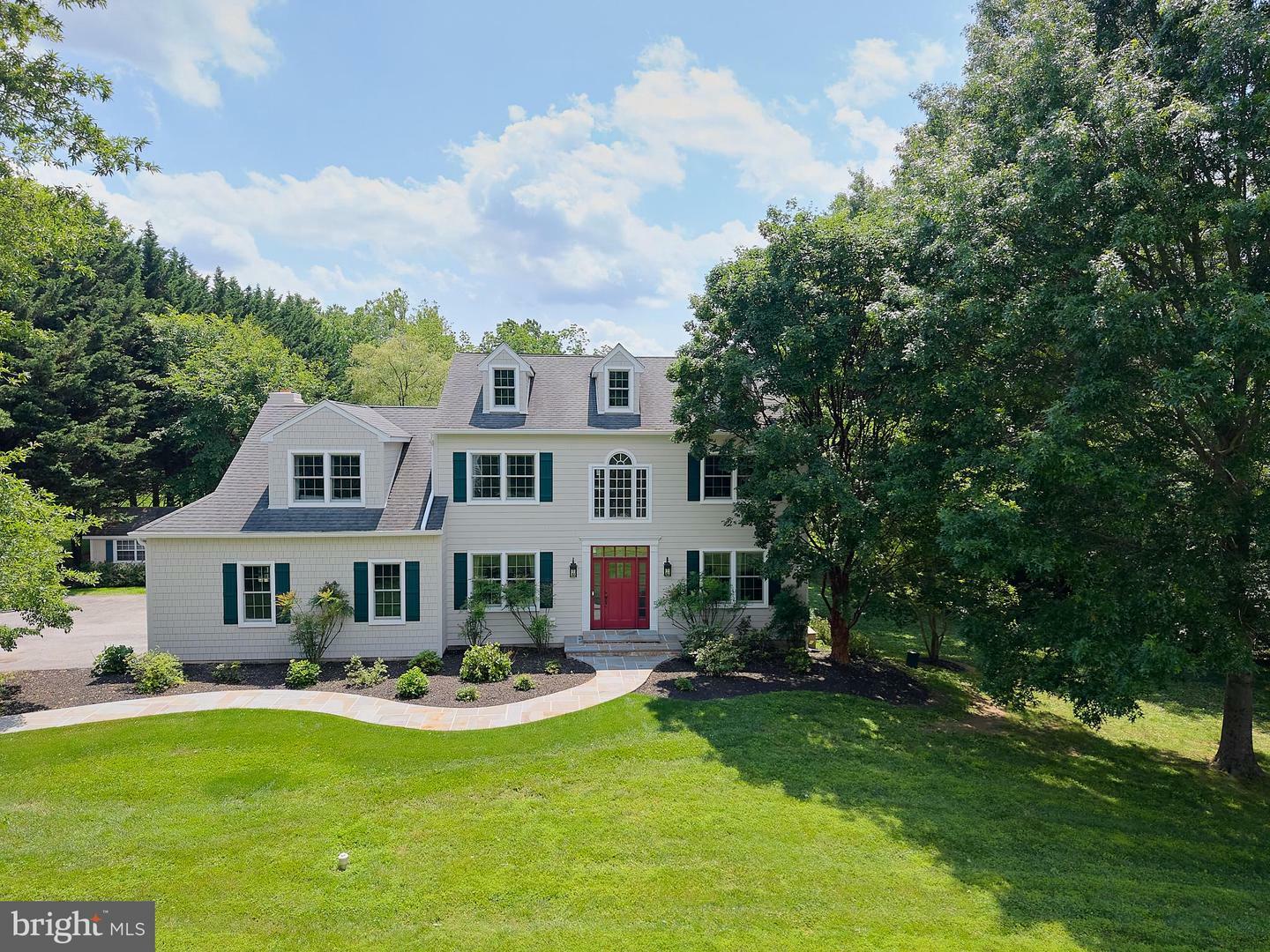 Property Photo: 5 Yarmouth Lane PA 19335