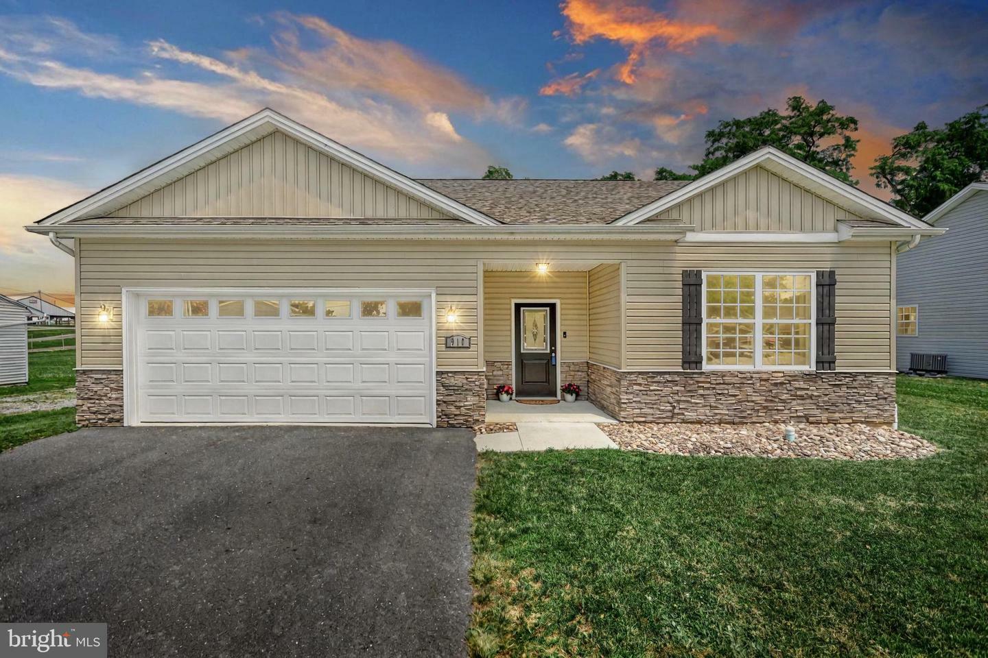 910 Cavalry Street  Carlisle PA 17013 photo