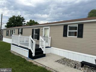 Property Photo:  148 Amber Circle  PA 17557 