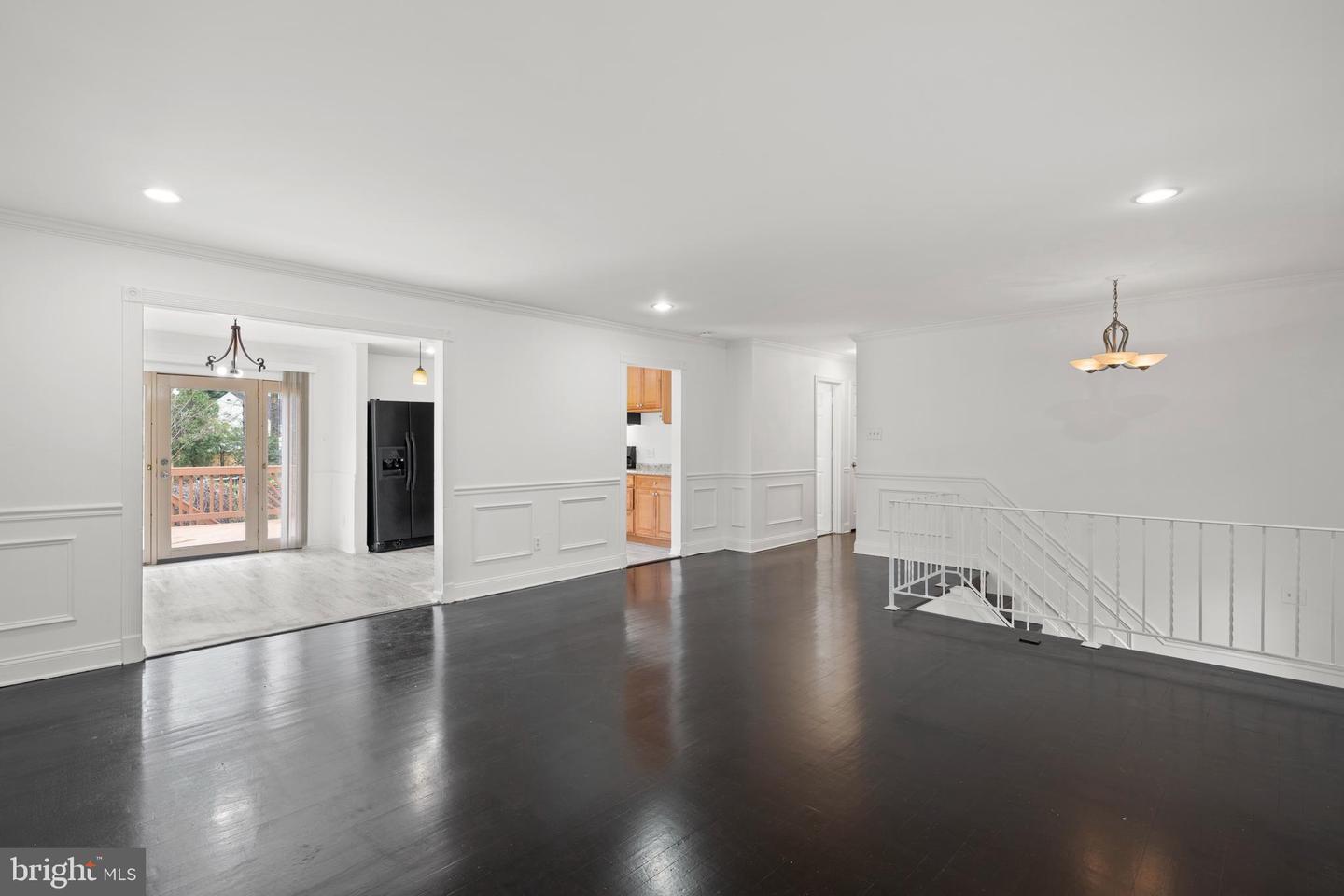 Property Photo: 7515 Pleasant Way VA 22003