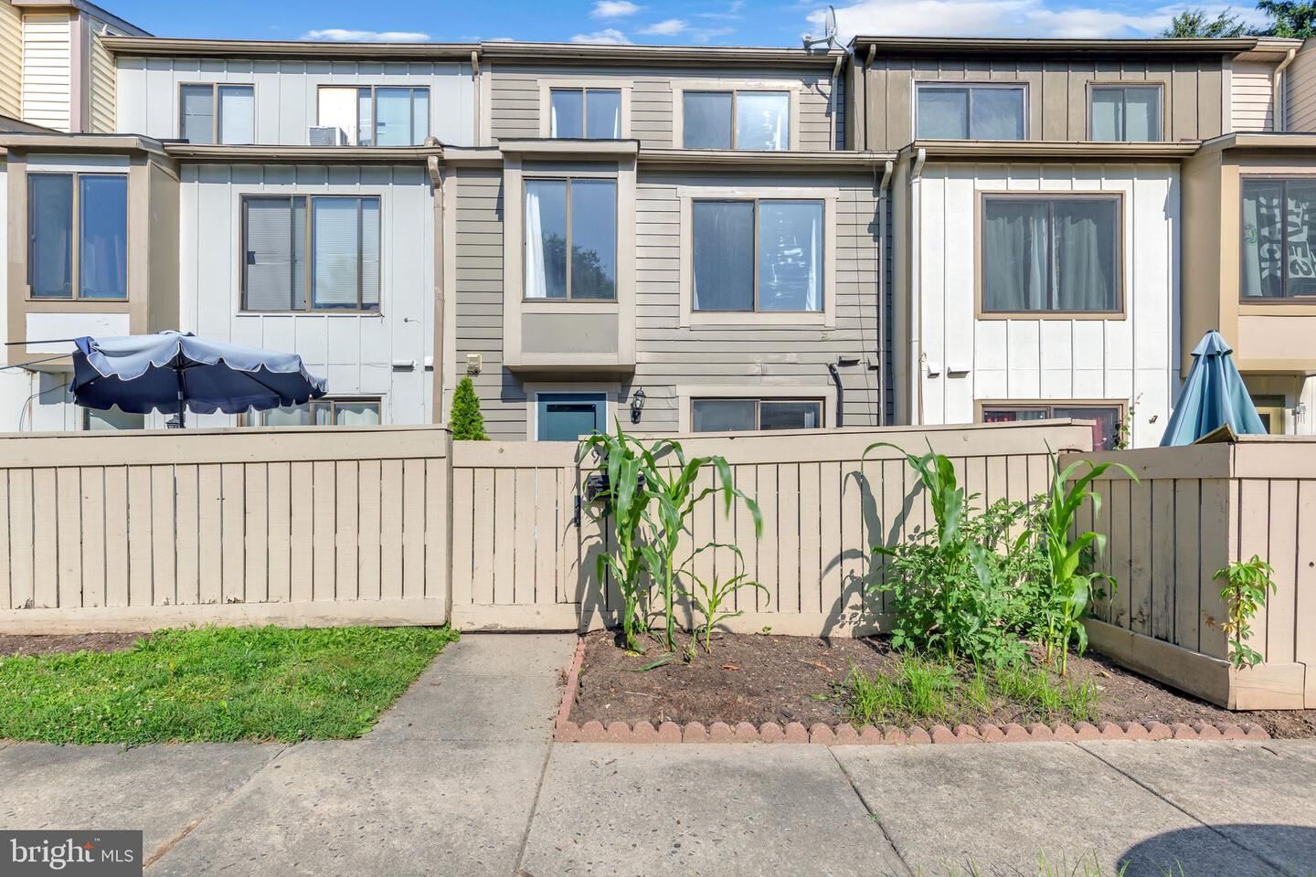 Property Photo: 9441 Chadburn Place MD 20886