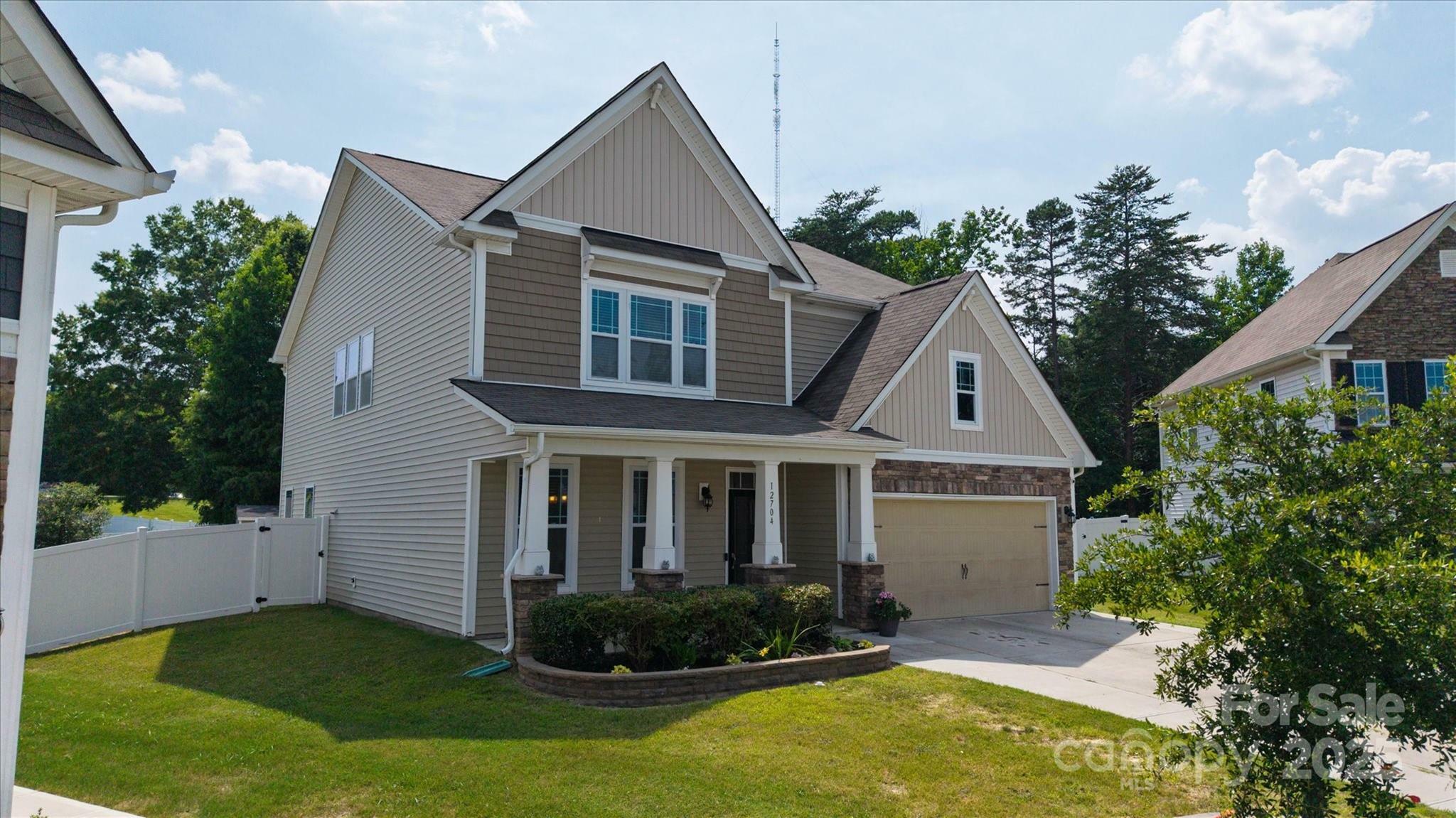 Property Photo: 12704 Franklin Square Road NC 28213