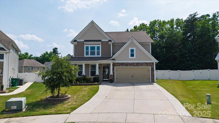 Property Photo: 12704 Franklin Square Road NC 28213