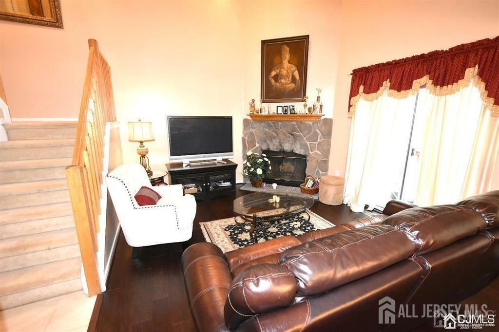 Property Photo: 42 Heather Court NJ 08852