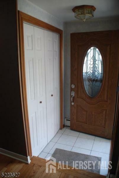 Property Photo: 118 Glenwood Terrace NJ 08863