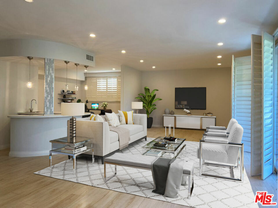 344 N Palm Dr  Beverly Hills CA 90210 photo