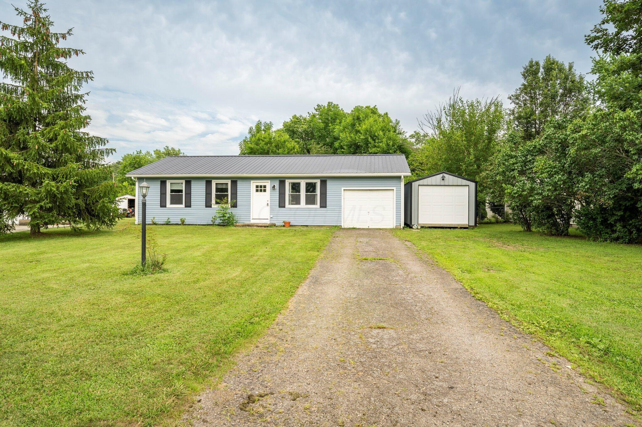 Property Photo: 115 Woodsview Court OH 43128