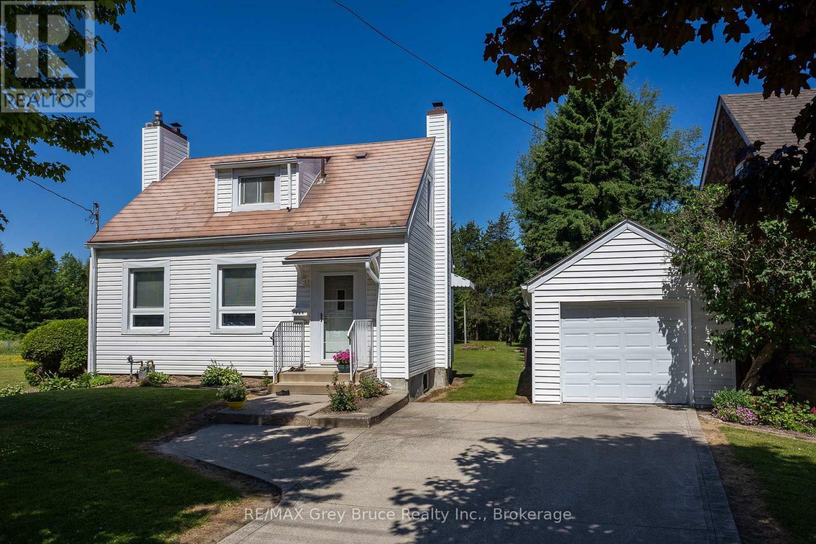 Photo de la propriété: 960 10th Street West ON N4K 5R9