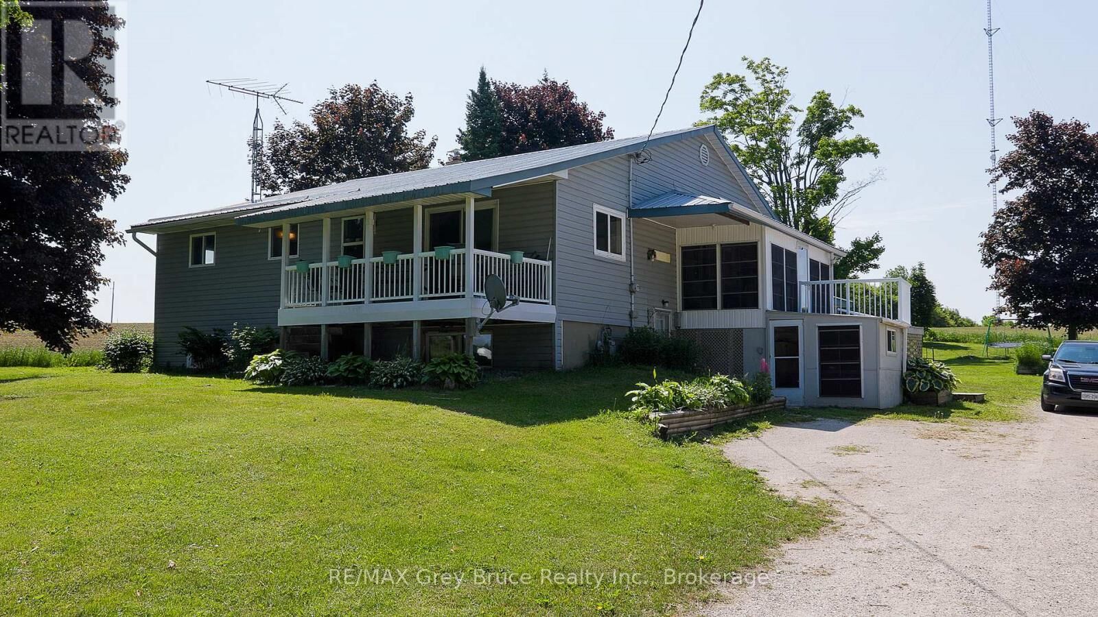 Property Photo: 283 6 Corners ON N0H 2N0