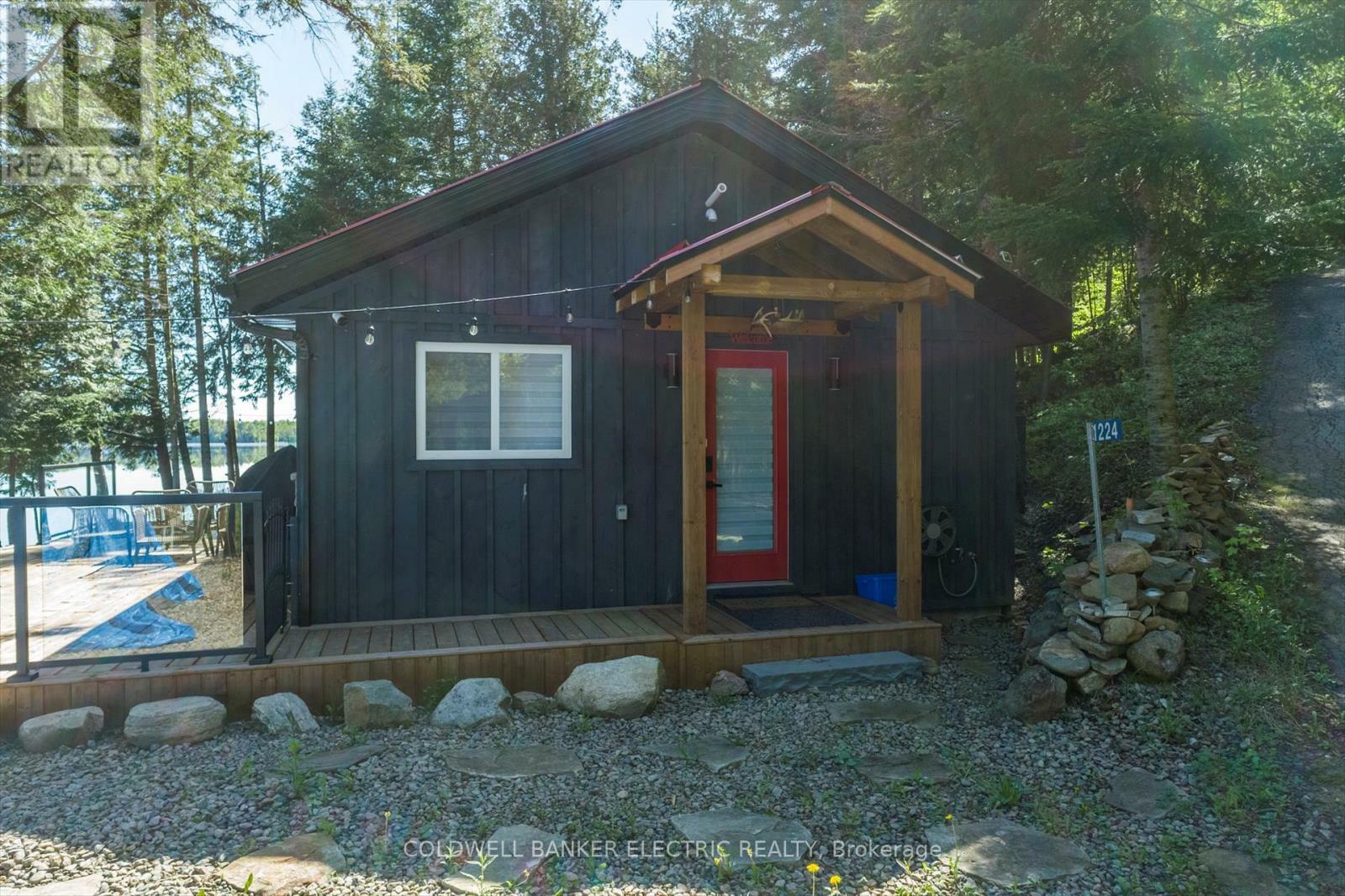 Property Photo: 1224 McCrackens Lane ON K0M 2K0