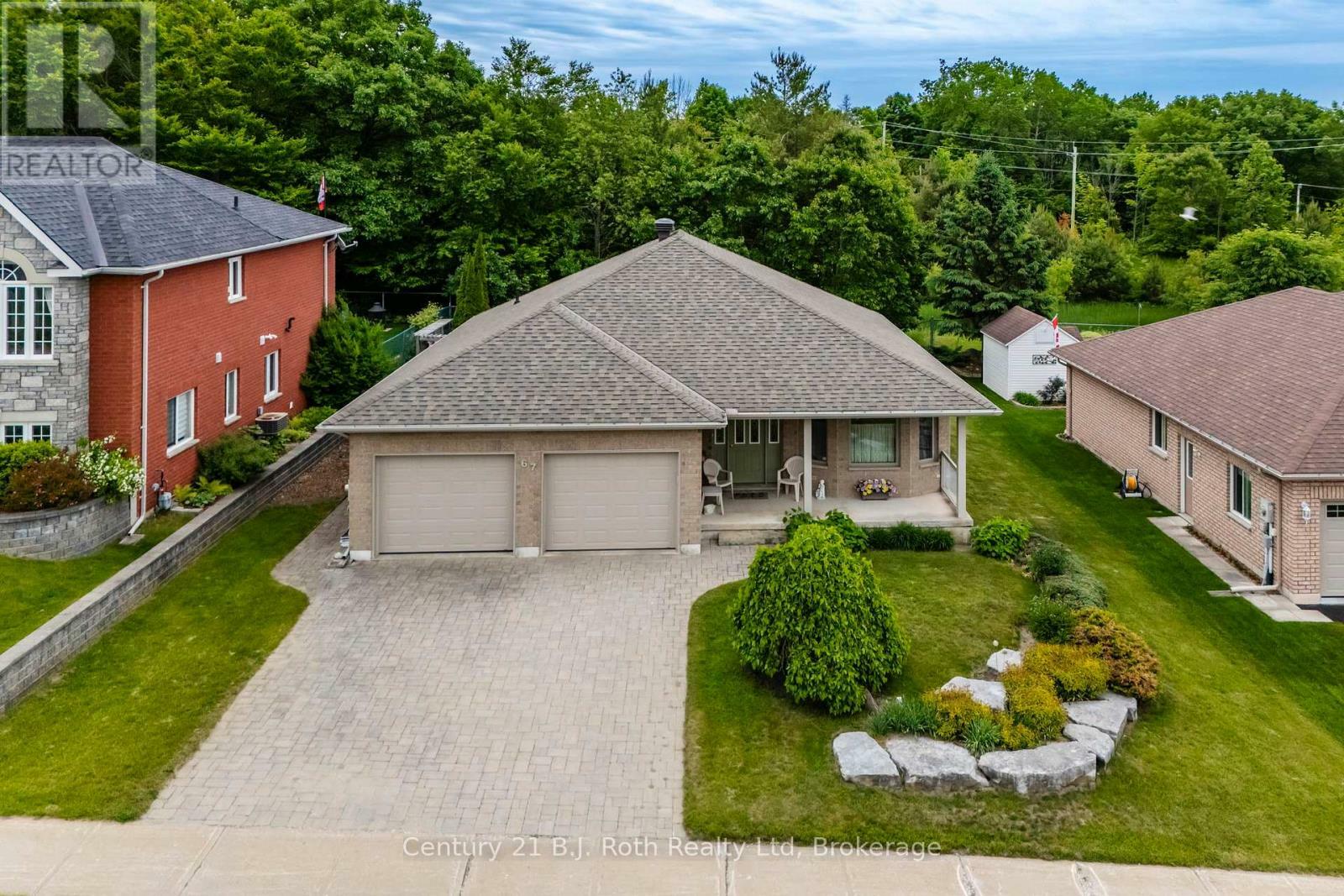 67 James Street  Penetanguishene ON L9M 2H8 photo