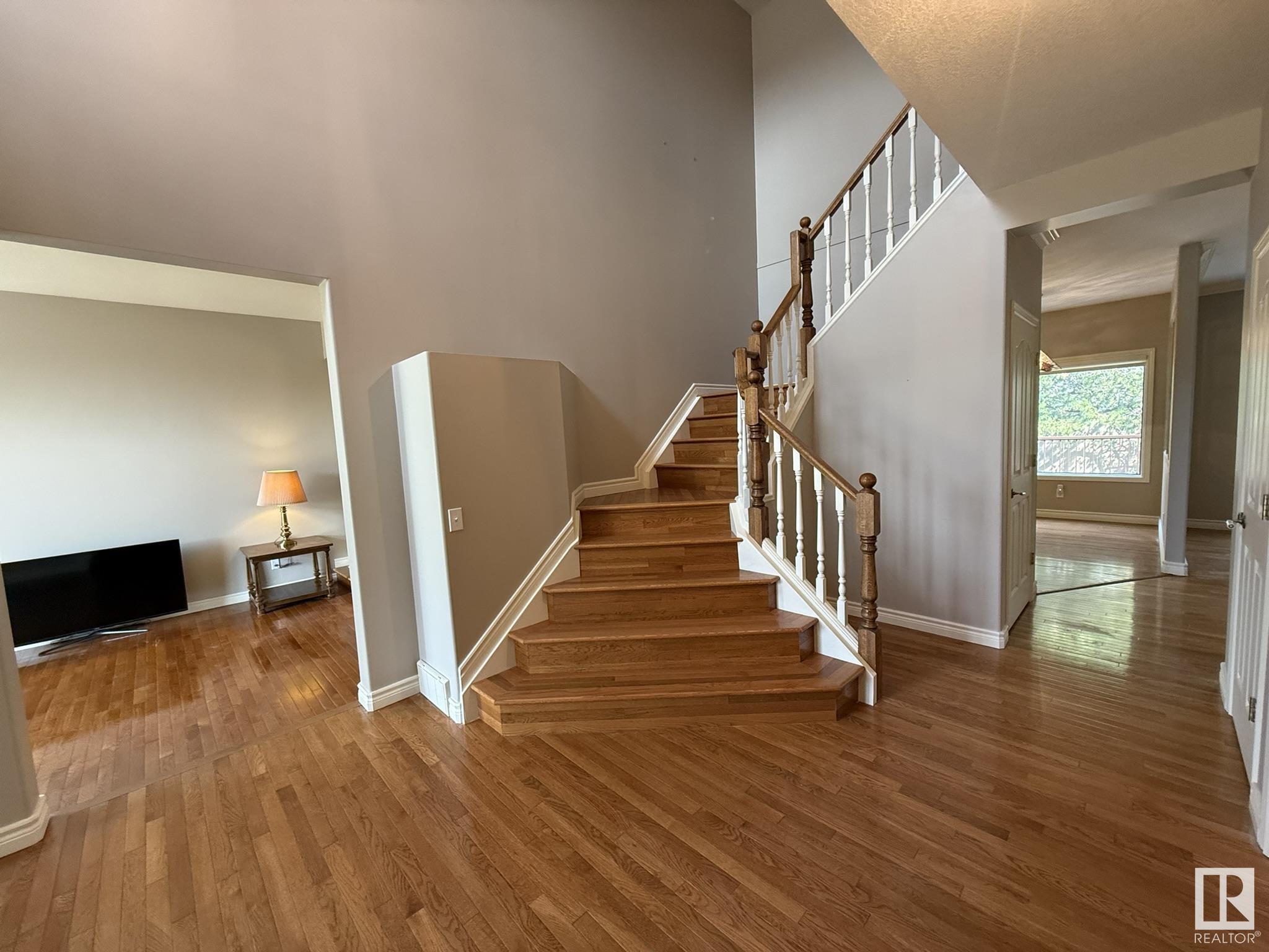 Property Photo: 520 Twin Brooks Bay NW AB T6J 6W6