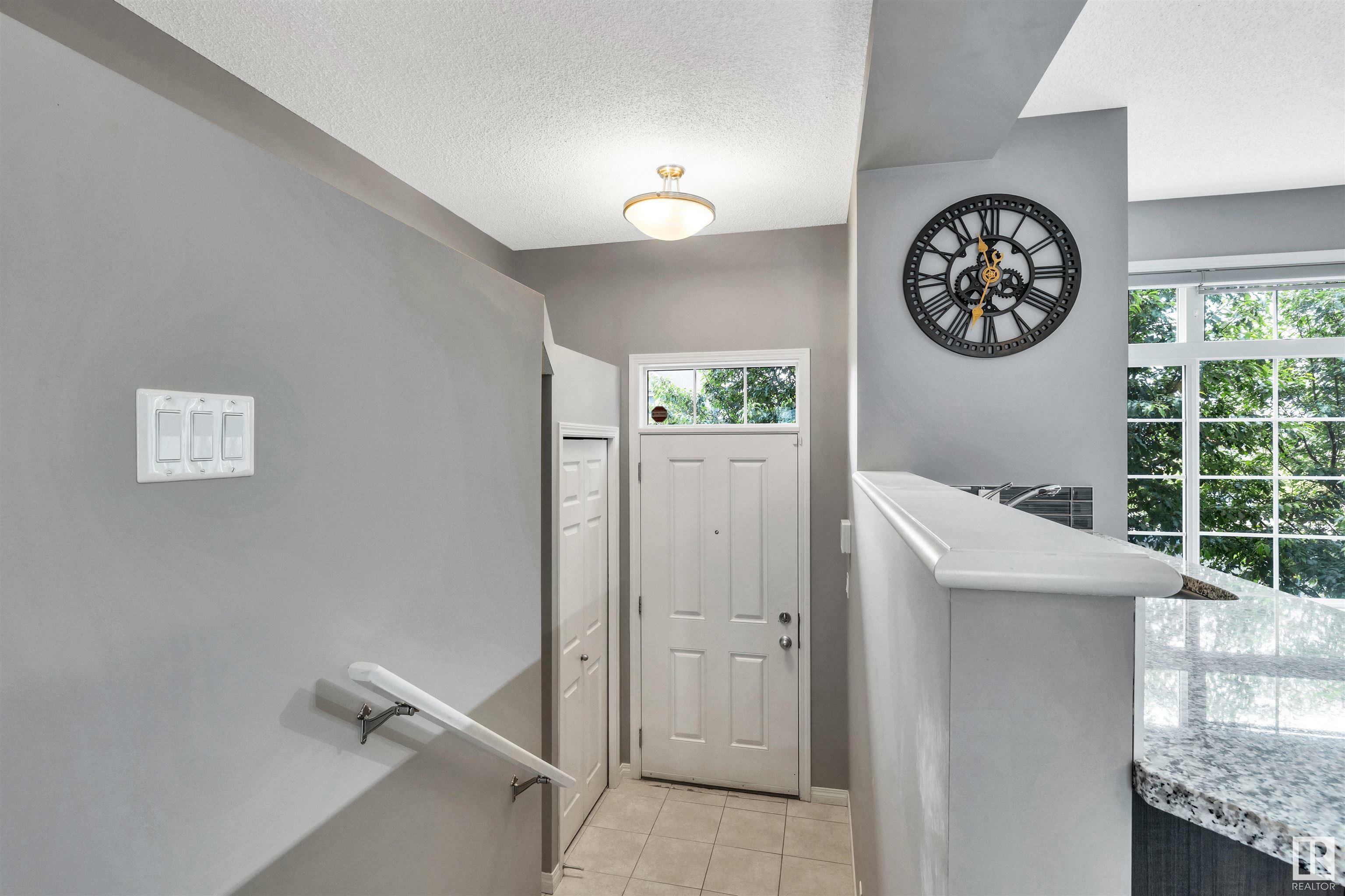Photo de la propriété: 9151 Shaw Way SW 51 AB T6X 1W7