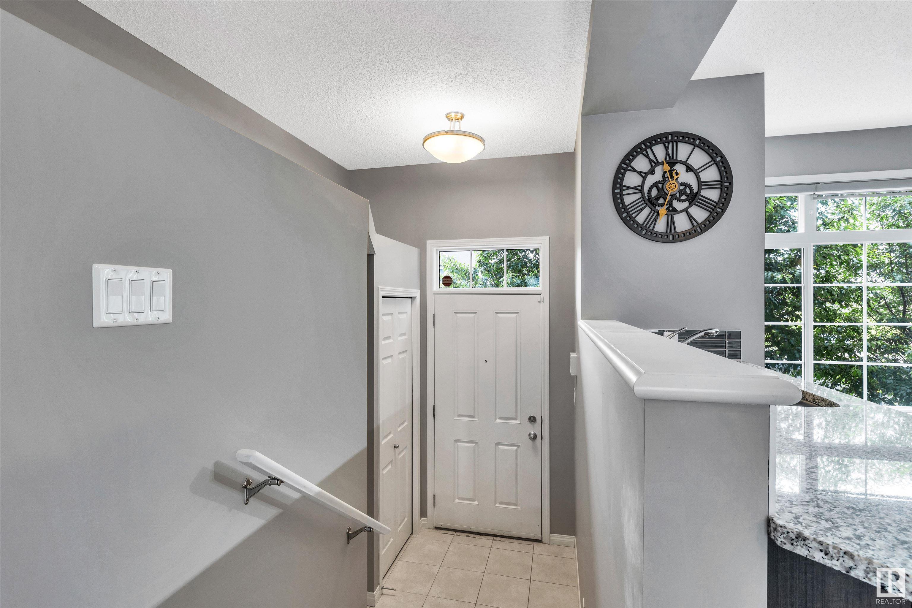 Photo de la propriété: 9151 Shaw Way SW 51 AB T6X 1W7