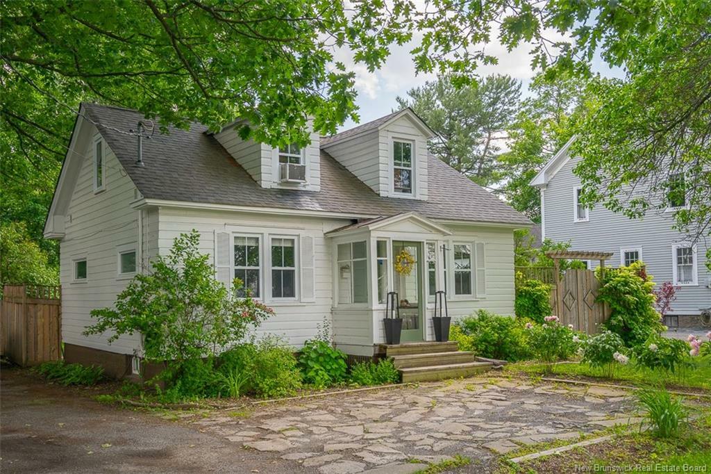 Photo de la propriété: 358 Woodstock Road NB E3B 2J1