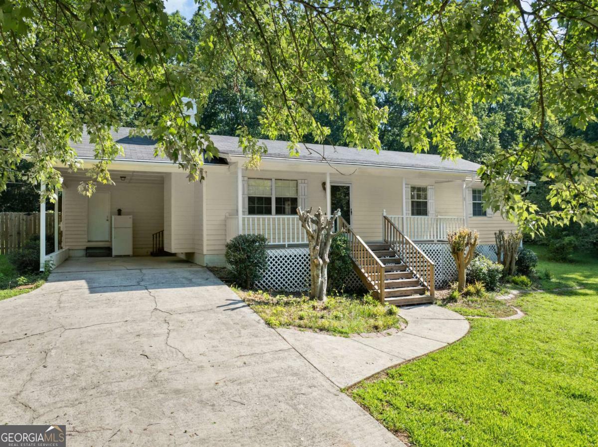 Property Photo: 5022 Elrod Place GA 30506