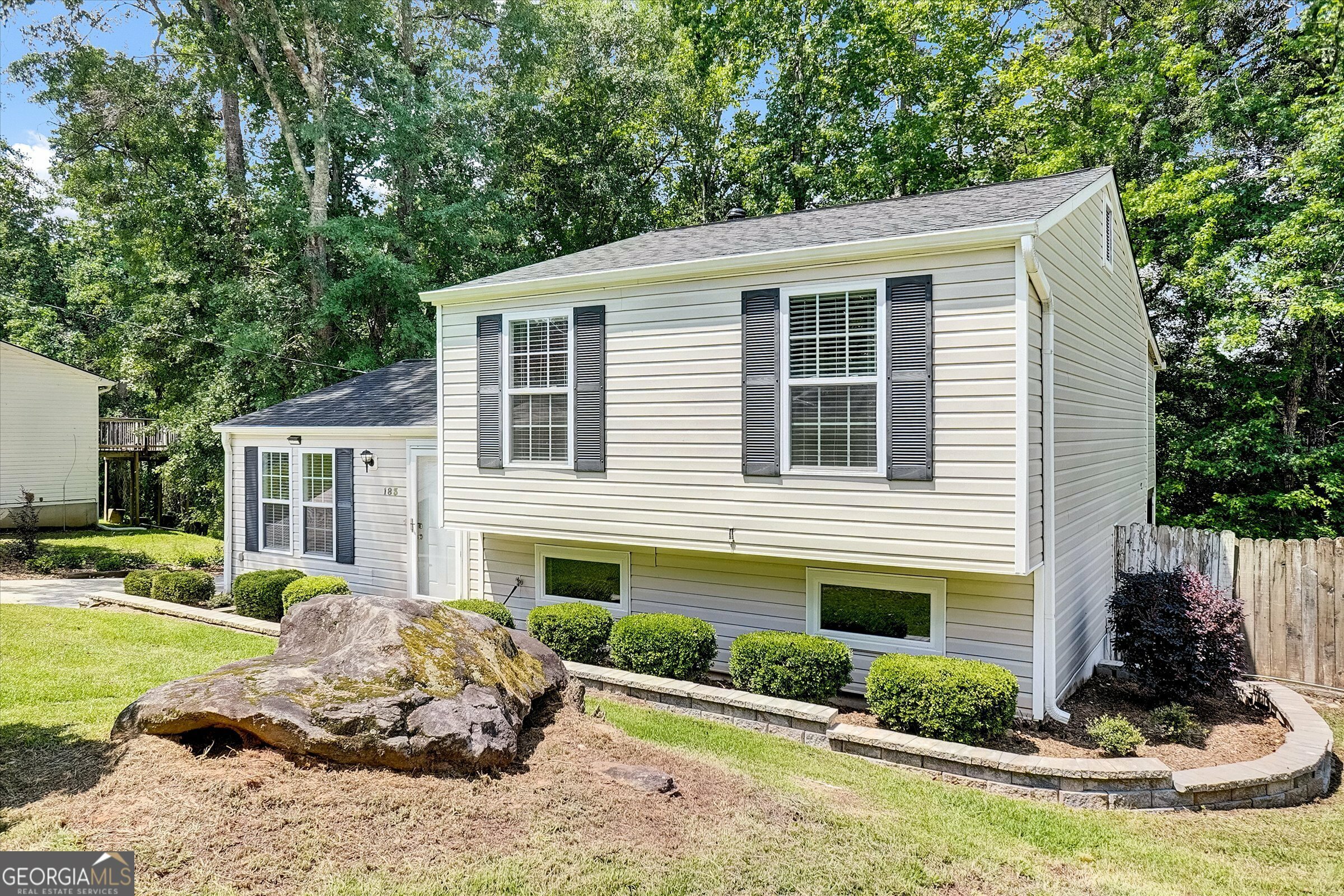 Property Photo: 183 Wynnmeade GA 30269
